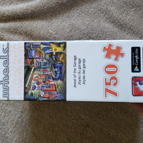 MASTERPIECES-750 Piece JEWEL OF THE GARAGE Interlocking Jigsaw Puzzle EUC - Picture 2 of 5